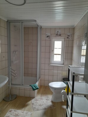 Douche, papier toilette