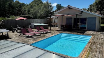 Piscine couverte, piscine extérieure