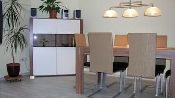 Apartemen, ensuite, pemandangan kebun (mit Terrasse ) | 1 kamar tidur