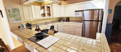 Fridge, microwave, dishwasher, coffee/tea maker