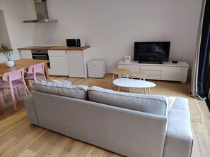 TV, DVD player, books