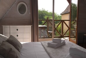 3 bedrooms, iron/ironing board, WiFi - Rent Gite Casalissa house with heated pool in Perigord Noir, Sarlat (Castels)