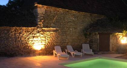Location Gite Casalissa maison avec piscine chauffée en Perigord Noir, Sarlat