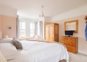 5 bedrooms, iron/ironing board, travel crib, free WiFi