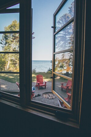 Interior - Artisan-crafted Magic on Lake Superior between Lutsen and Grand Marais (Lutsen)