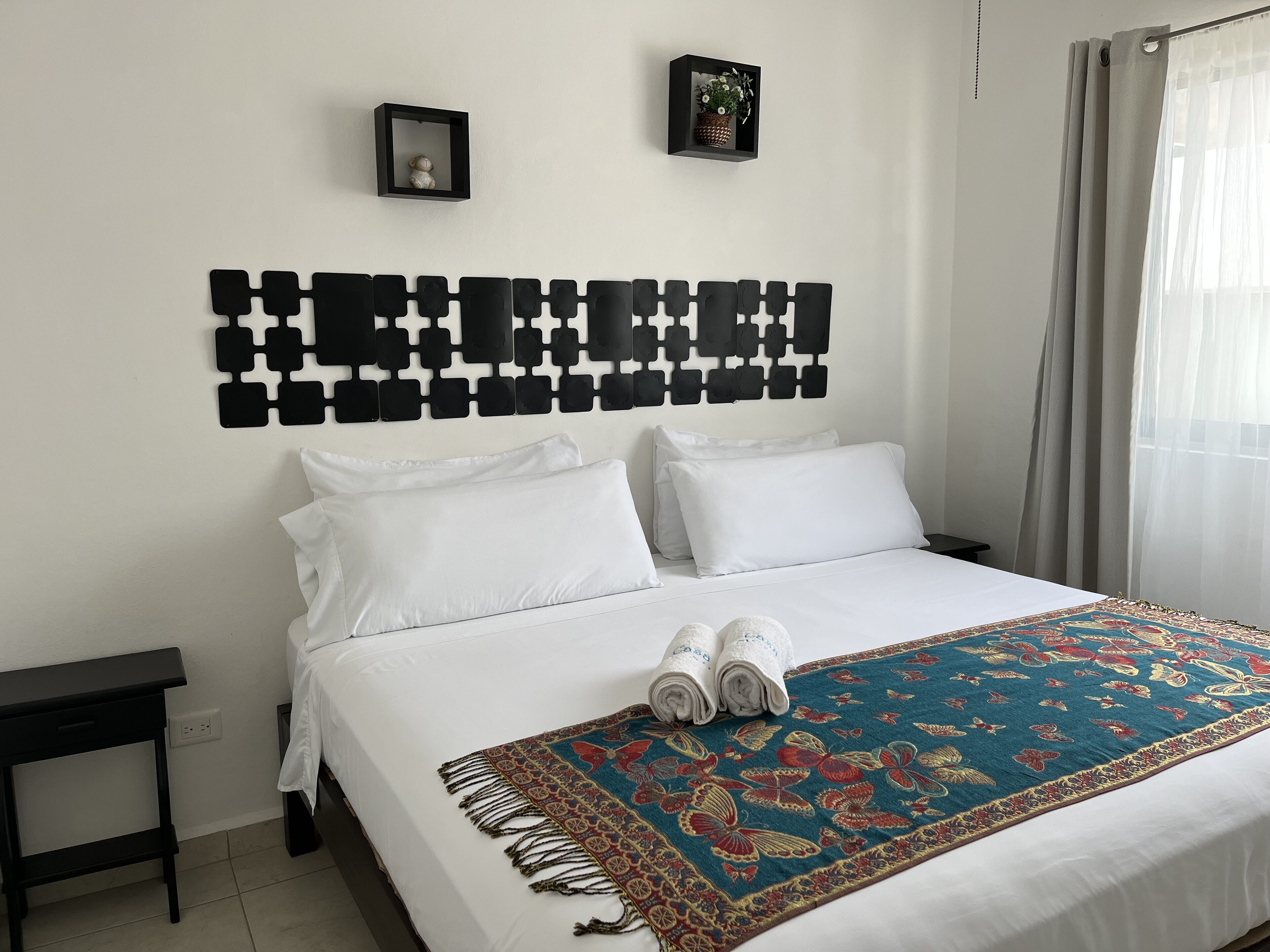 3 Schlafzimmer, Schreibtisch, Verdunkelungsvorhänge