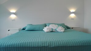 Exclusive Double Room | 2 bedrooms, premium bedding, in-room safe, desk - Tivoli ShortLets (San Gregorio di Catania)