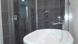 Exclusieve tweepersoonskamer | 2 slaapkamers, luxe beddengoed, een kluis op de kamer, een bureau