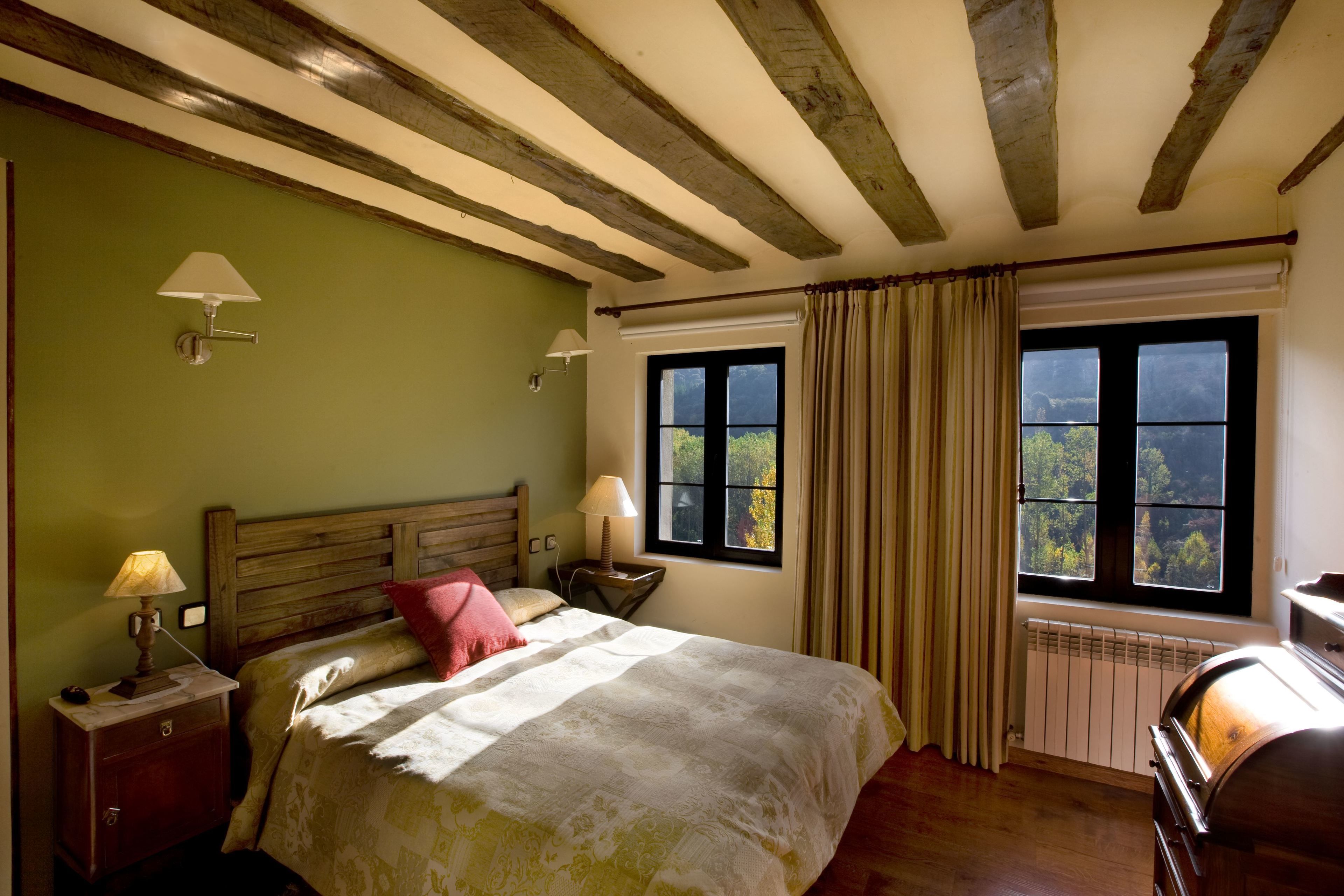 Wi-Fi gratuit, draps fournis