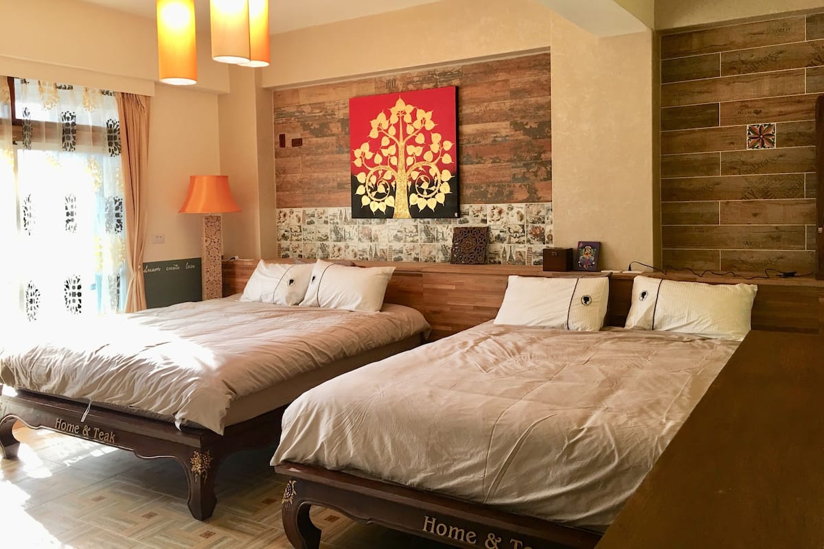 Classic Quadruple Room (201) | Desk, soundproofing, free WiFi, bed sheets