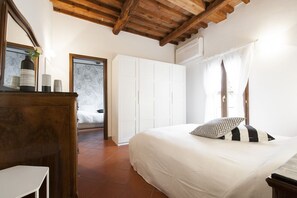 2 室のベッドルーム、WiFi