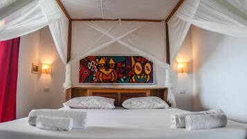 Dobbeltrom – deluxe, balkong, sjøutsikt | 1 soverom, minibar, safe på rommet og wi-fi (inkludert)