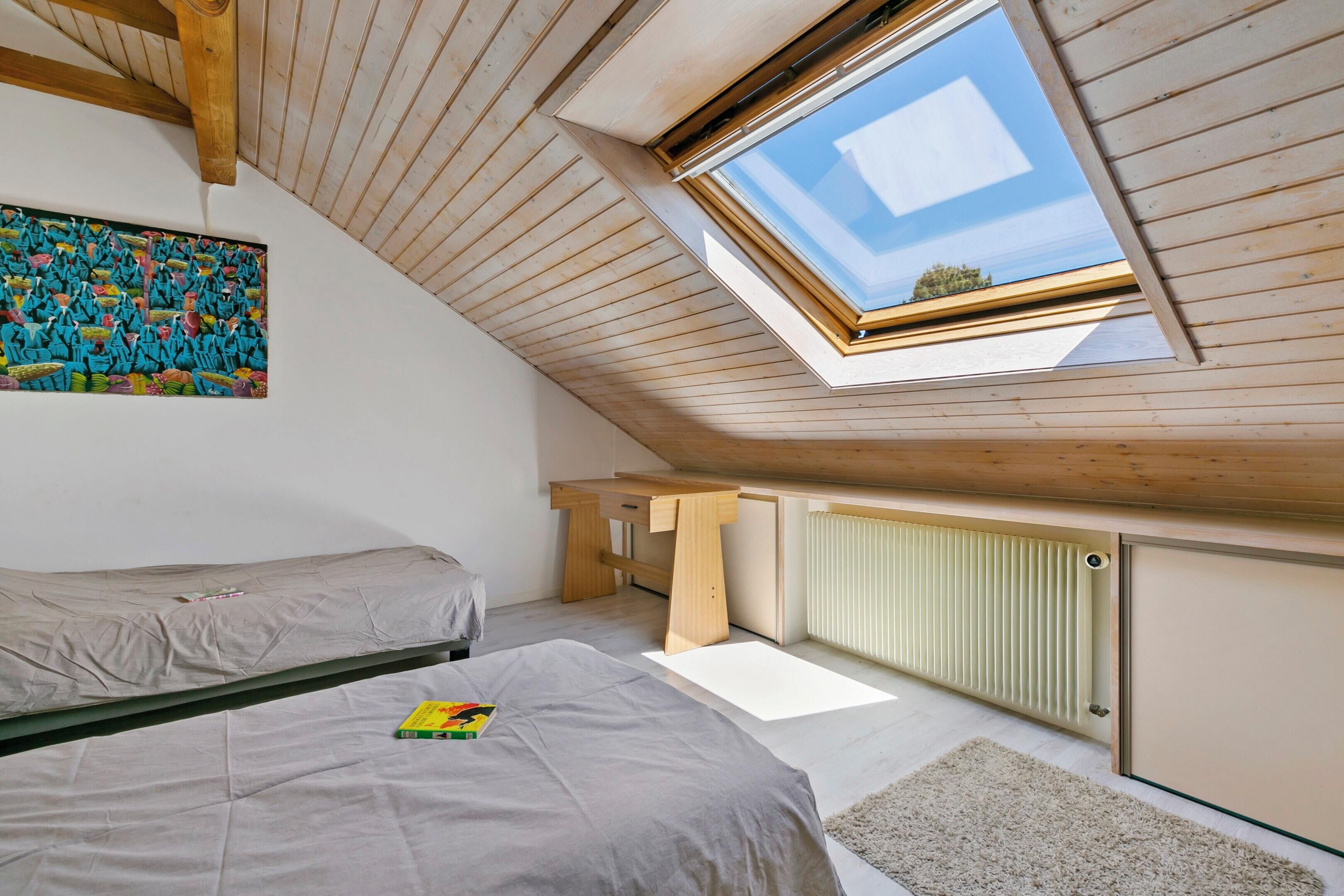 7 bedrooms, desk, iron/ironing board, free WiFi