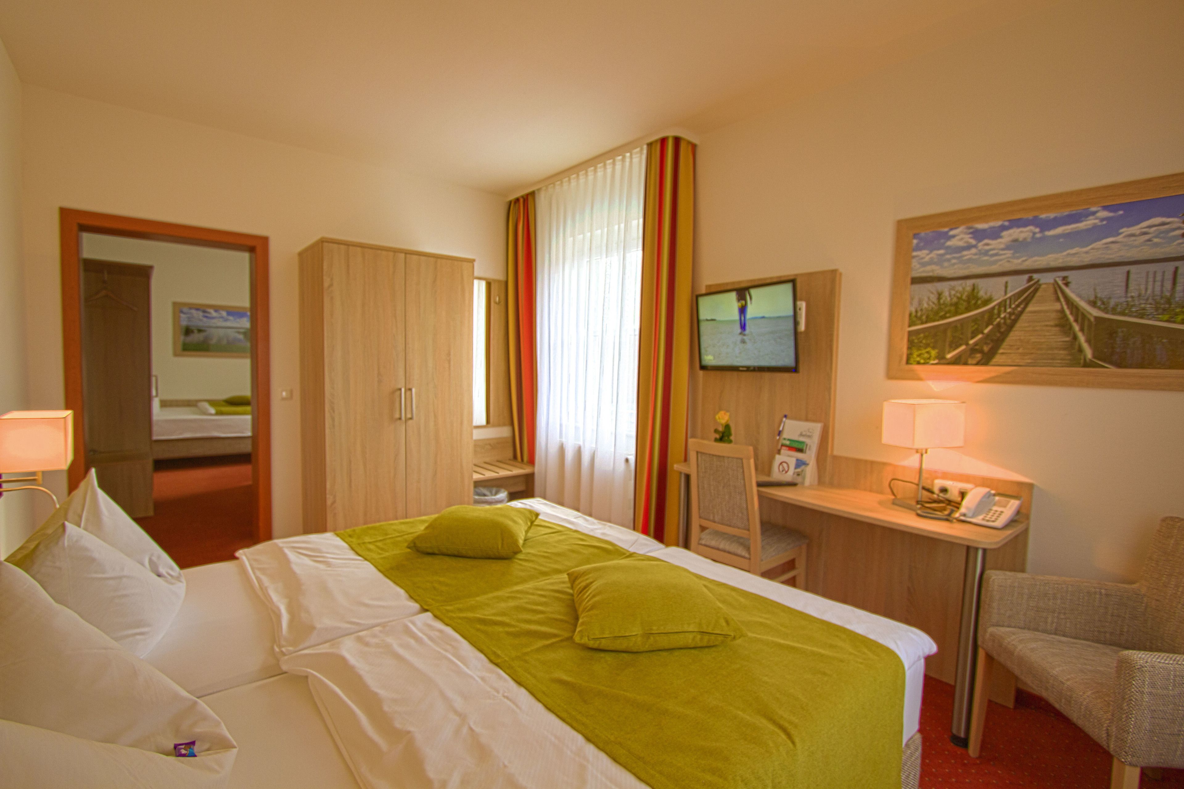 classic double room (seeschlösschen) | hypo-allergenic bedding, desk, blackout curtains, soundproofing