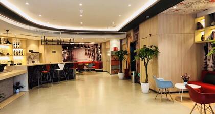 ibis Chengdu East Railway Station Hotel