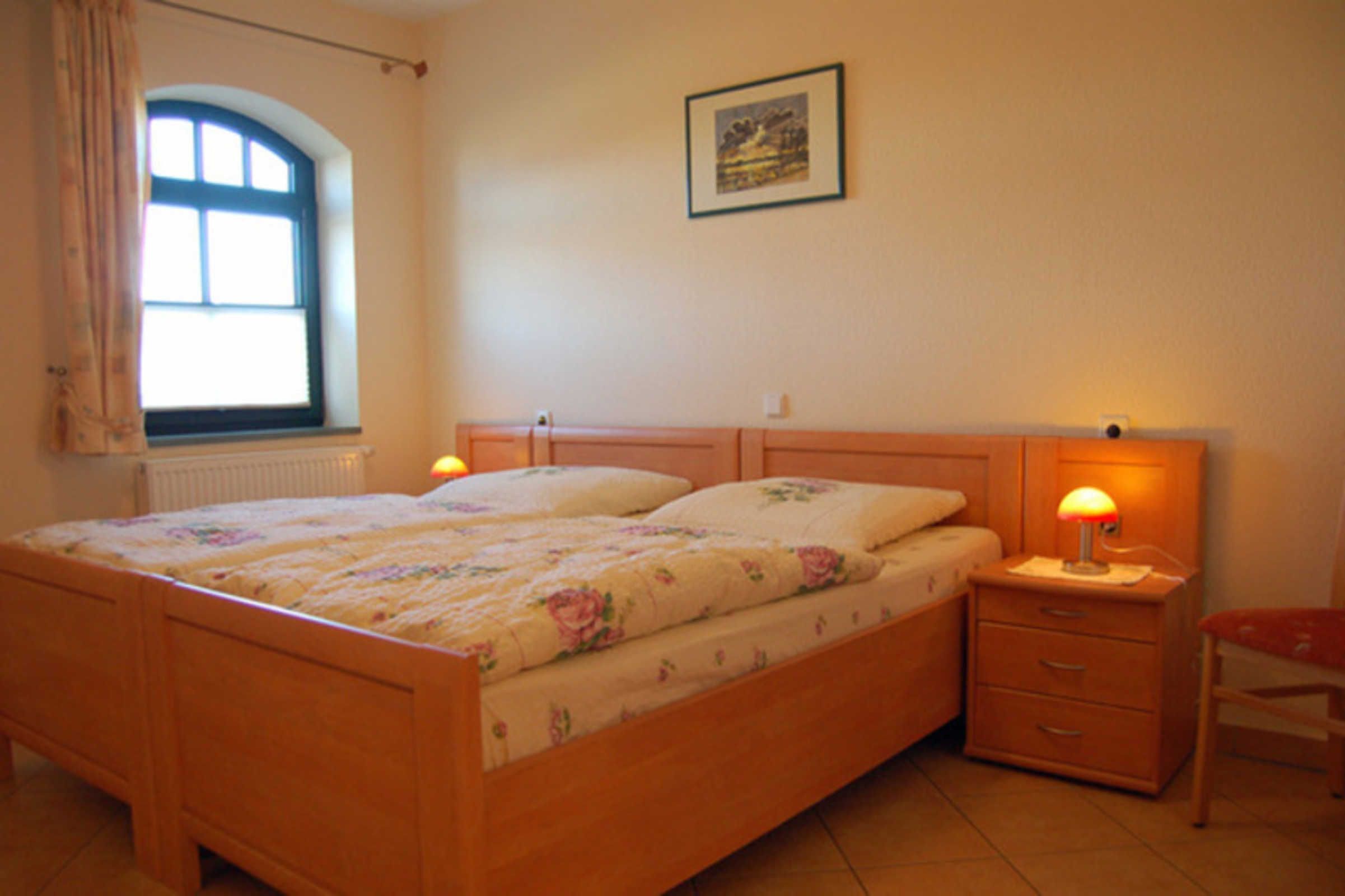 2 Schlafzimmer, Reisekinderbett, WLAN, Bettwäsche