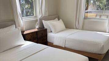 2 bedrooms, iron/ironing board, travel cot, free WiFi