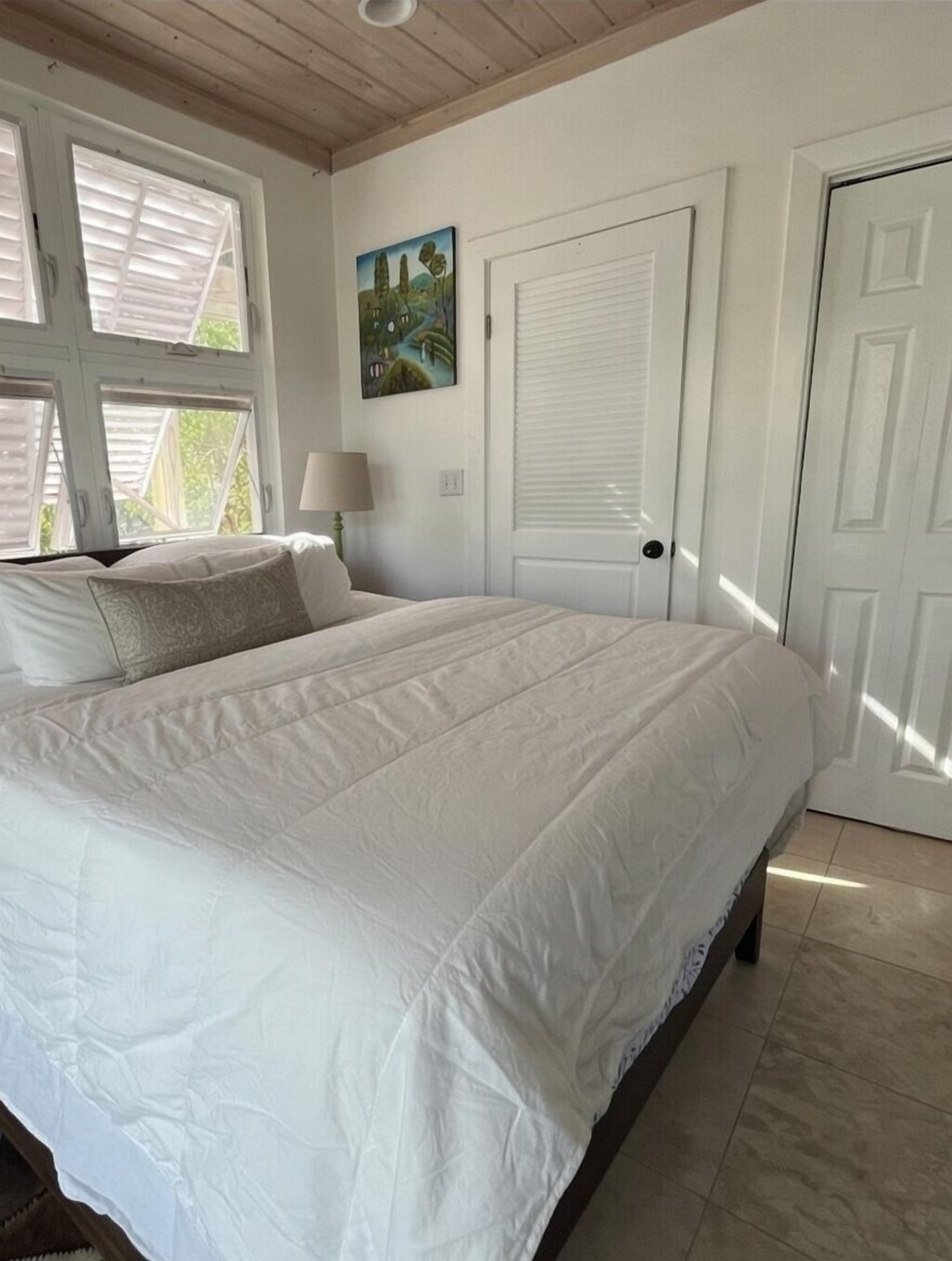 2 bedrooms, iron/ironing board, travel cot, free WiFi