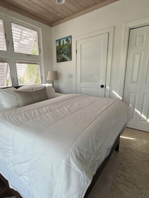 2 bedrooms, iron/ironing board, travel cot, free WiFi