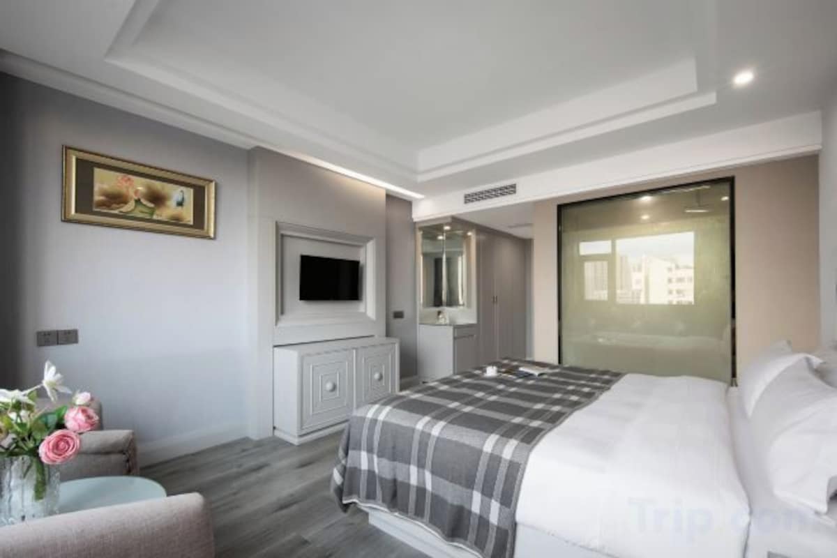 Star Affordable Double Bed Room
