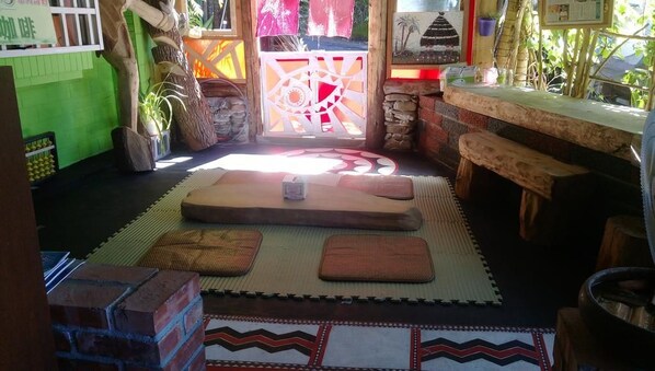 บริเวณนั่งเล่นที่ล็อบบี้