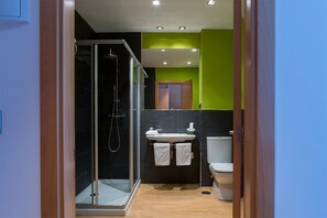 Doppelzimmer, 1 Queen-Bett | Badezimmer