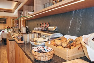 Desayuno buffet incluido todos los días 