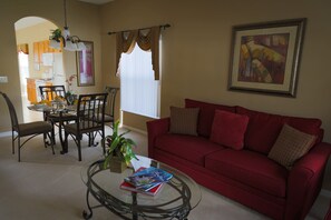 Een smart-tv, videogames, een dvd-speler en tafelvoetbal