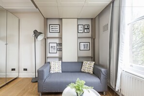 Studio Suite - 1 Bedroom Clarincarde Apartment (London)