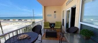 Located across the street from the emerald green water of the Gulf of Mexico!