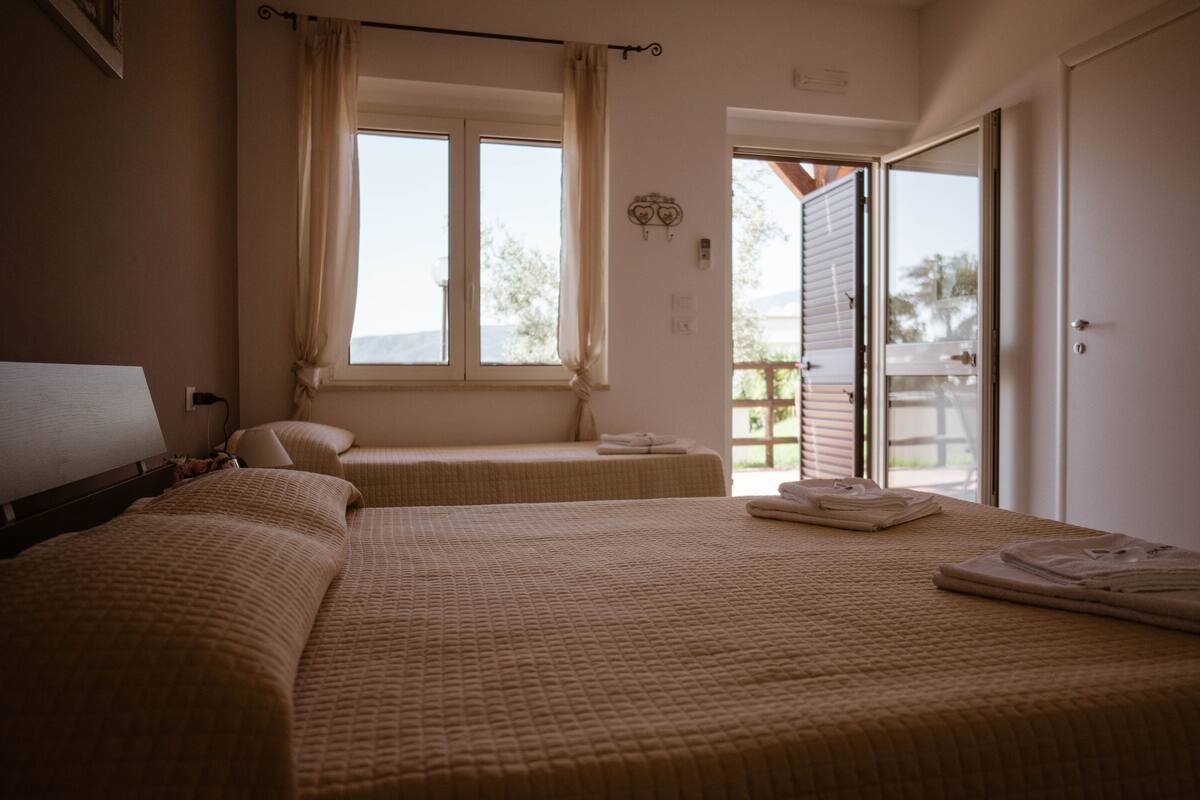 Habitación triple | 1 habitación, cunas gratuitas y wifi gratis