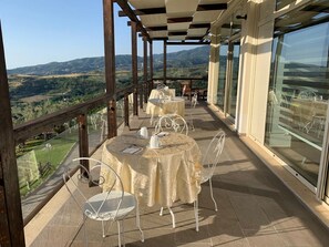 Free daily buffet breakfast  - Agriturismo Podere Pansera (Petrizzi)