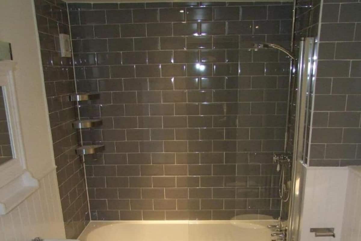 Shower, towels