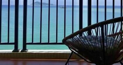 Mingju Holiday Hotel