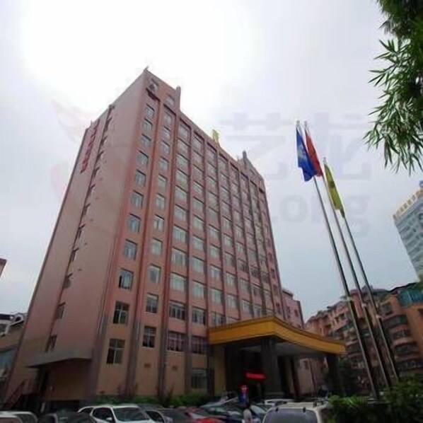 Property grounds - Jinrun Hotel (Guiyang)