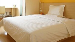 Unclassified image, 3 of 7, button - 7 Days Inn (Changchun)