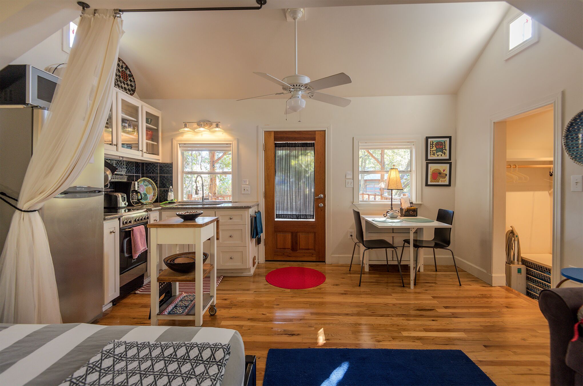 1 多间卧室、免费 WiFi、床单