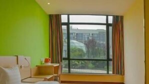 Unclassified image, 3 of 17, button - 7 Days Inn (Leshan)