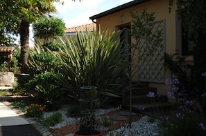Comfort-Doppelzimmer, eigenes Bad (Oasis) | Terrasse/Patio