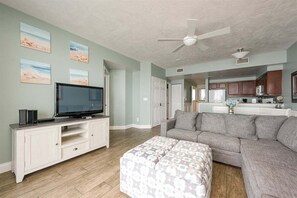 Smart TV, DVD player