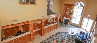 Presley's Penthouse 2BR Branson Resort Condo