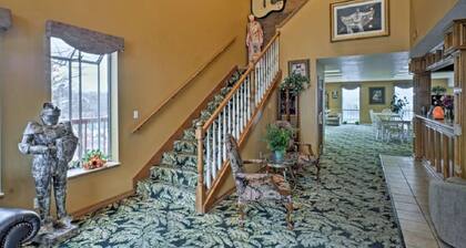 Presley's Penthouse 2BR Branson Resort Condo