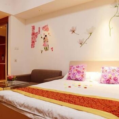 Zhanhong Apartment Hotel