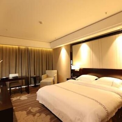 Yinhuang Holiday Hotel