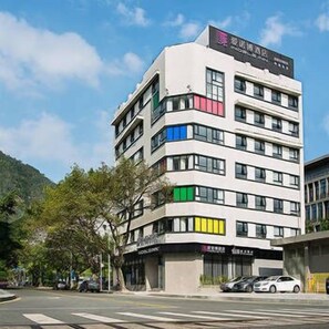 Front of property - I Noble Hotel (Shenzhen)