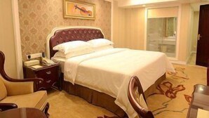 Rollaway beds - Vienna International Hotel (Nanning)