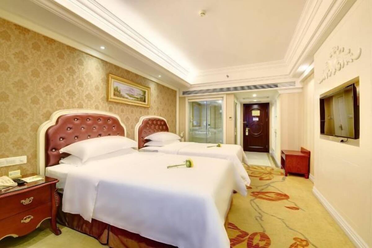 Rollaway beds