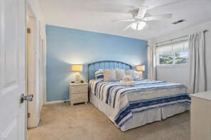 2 bedrooms, desk, free WiFi, bed sheets