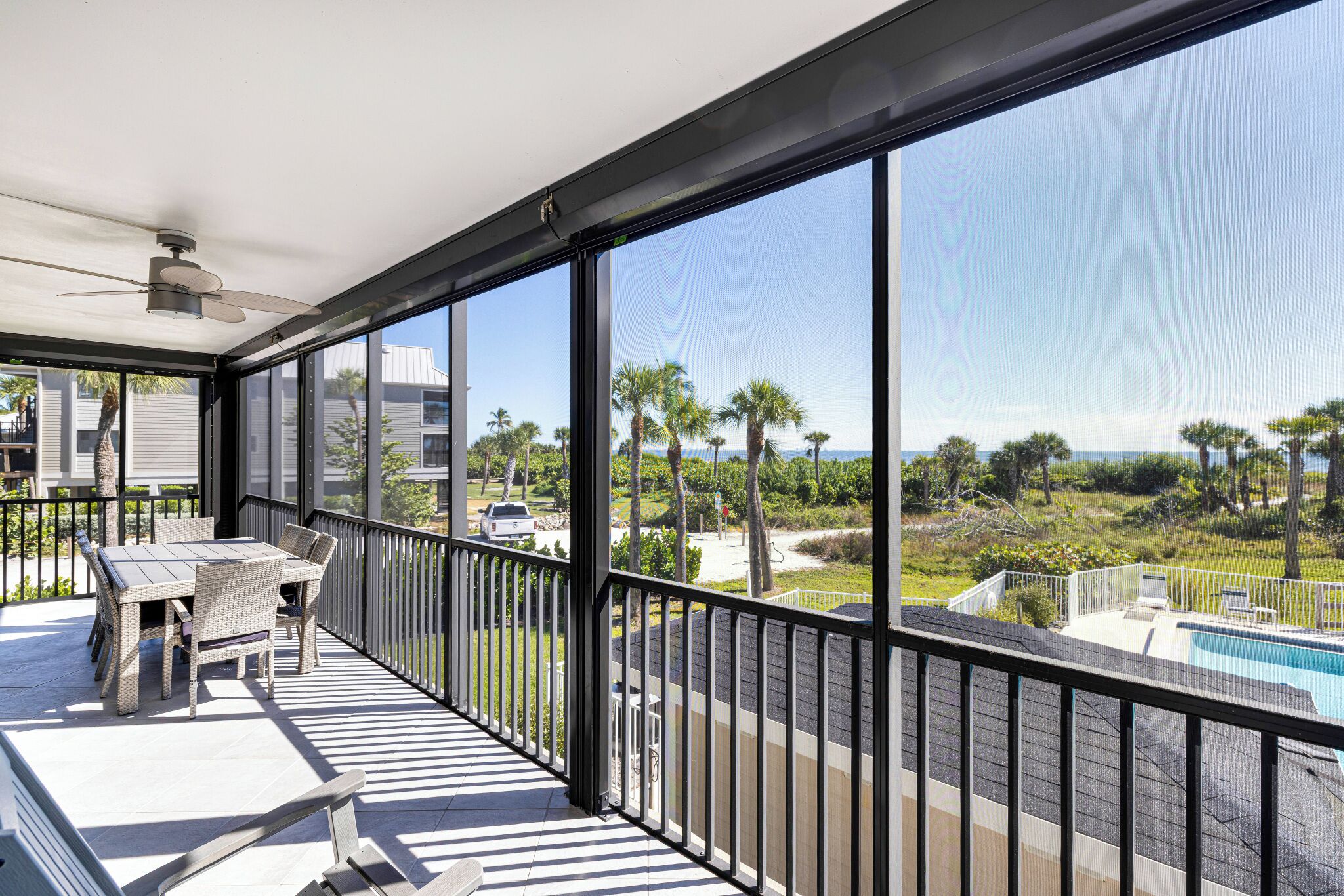 تناول الطعام بالخارج