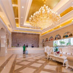 Interior entrance - Vienna International Hotel (Foshan)